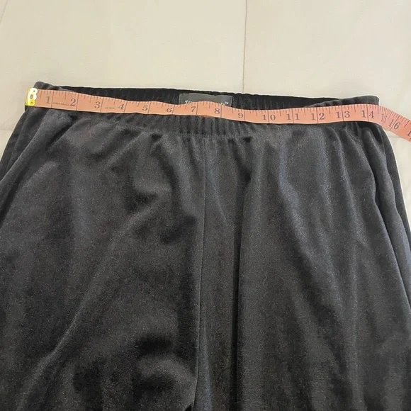 Travel Elements Size Large Pants in. Velour-Like Feel Fabric